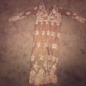 Forever 21 plus nude and white maxi dress